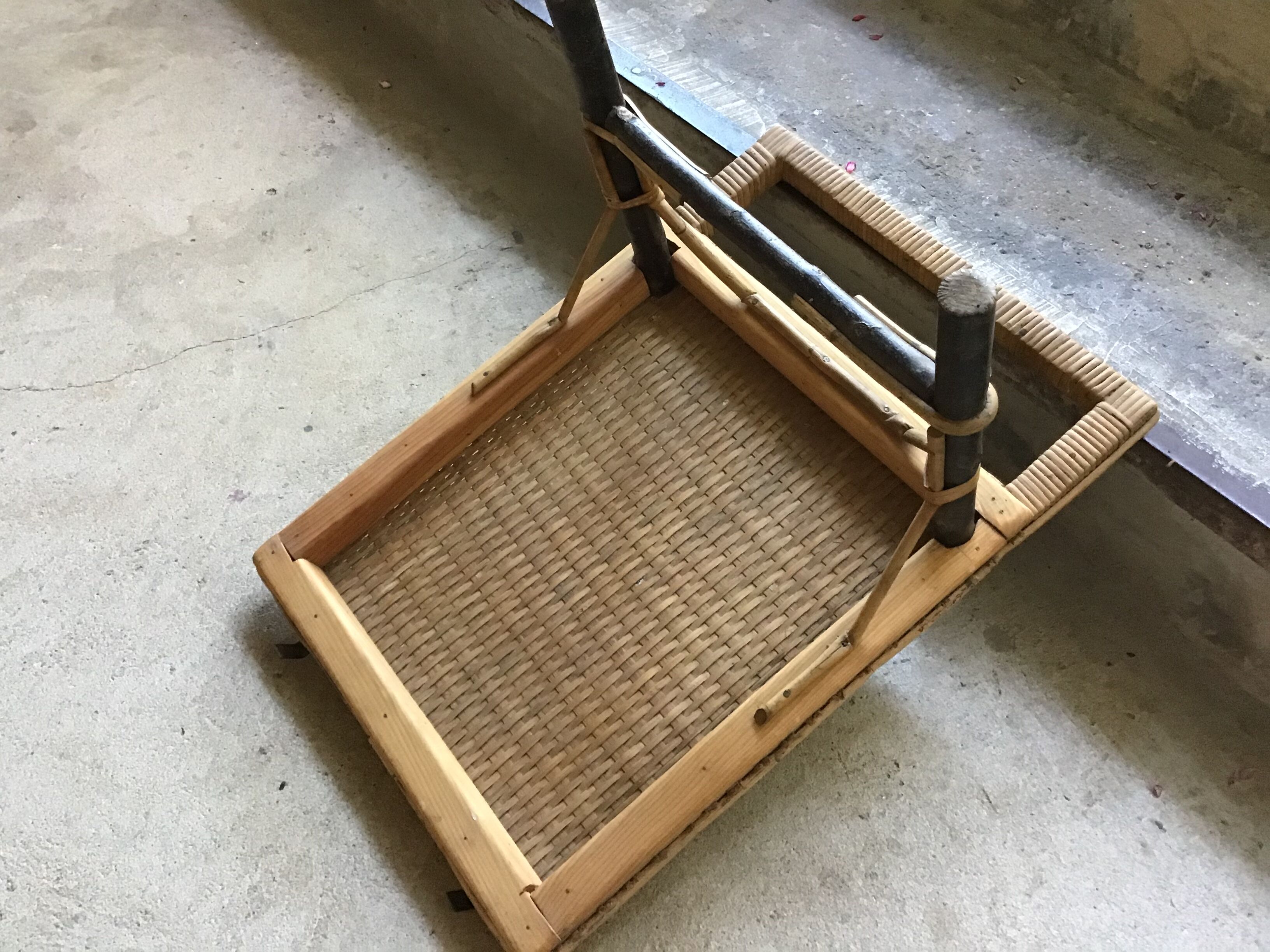 Antique chaise longue