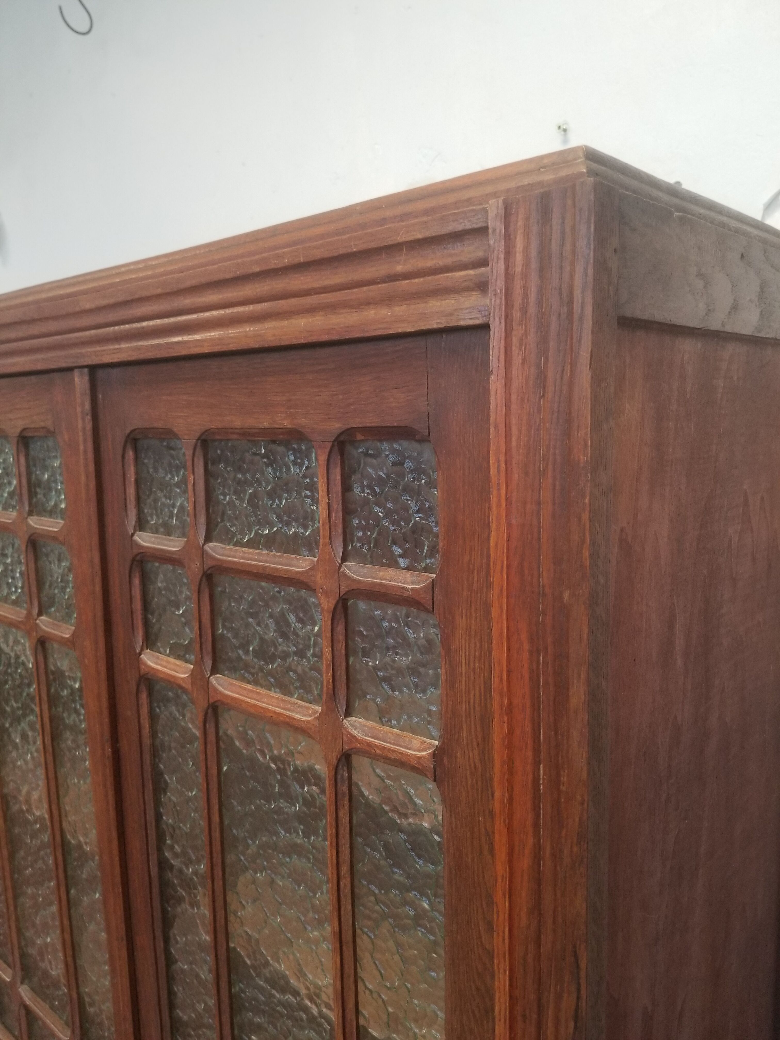 Glass cabinet