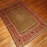 Handmade antique Persian Tabriz rug 121cm x 167cm 1900s