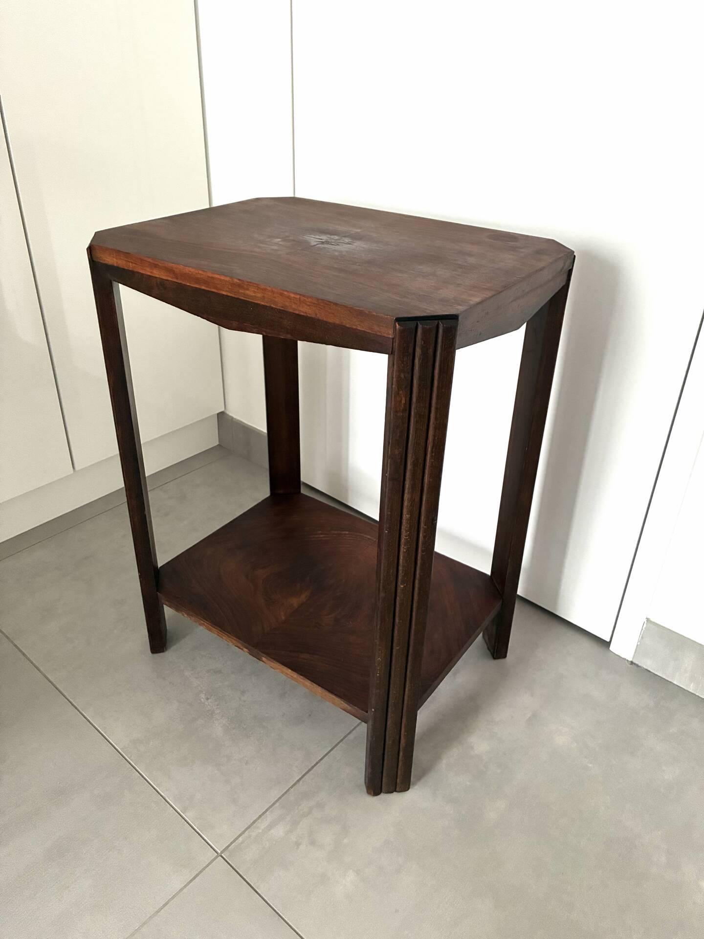 Art Deco Console 1930 walnut veneer.