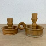 Paire de bougeoirs en bois vintage
