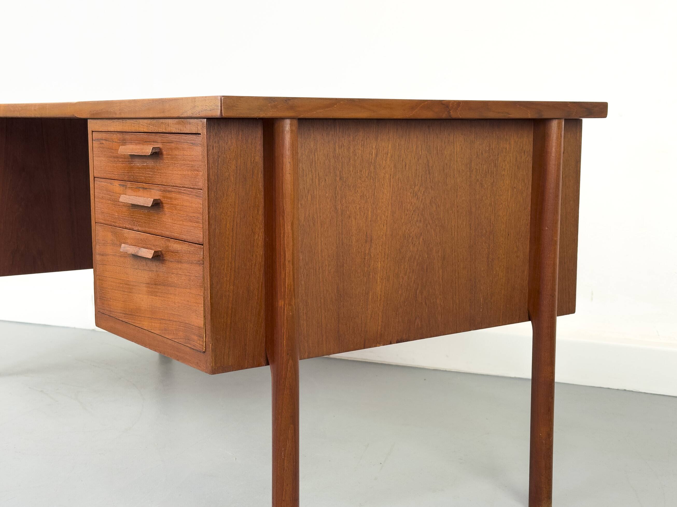 Danish teak desk with drawers, 1960s