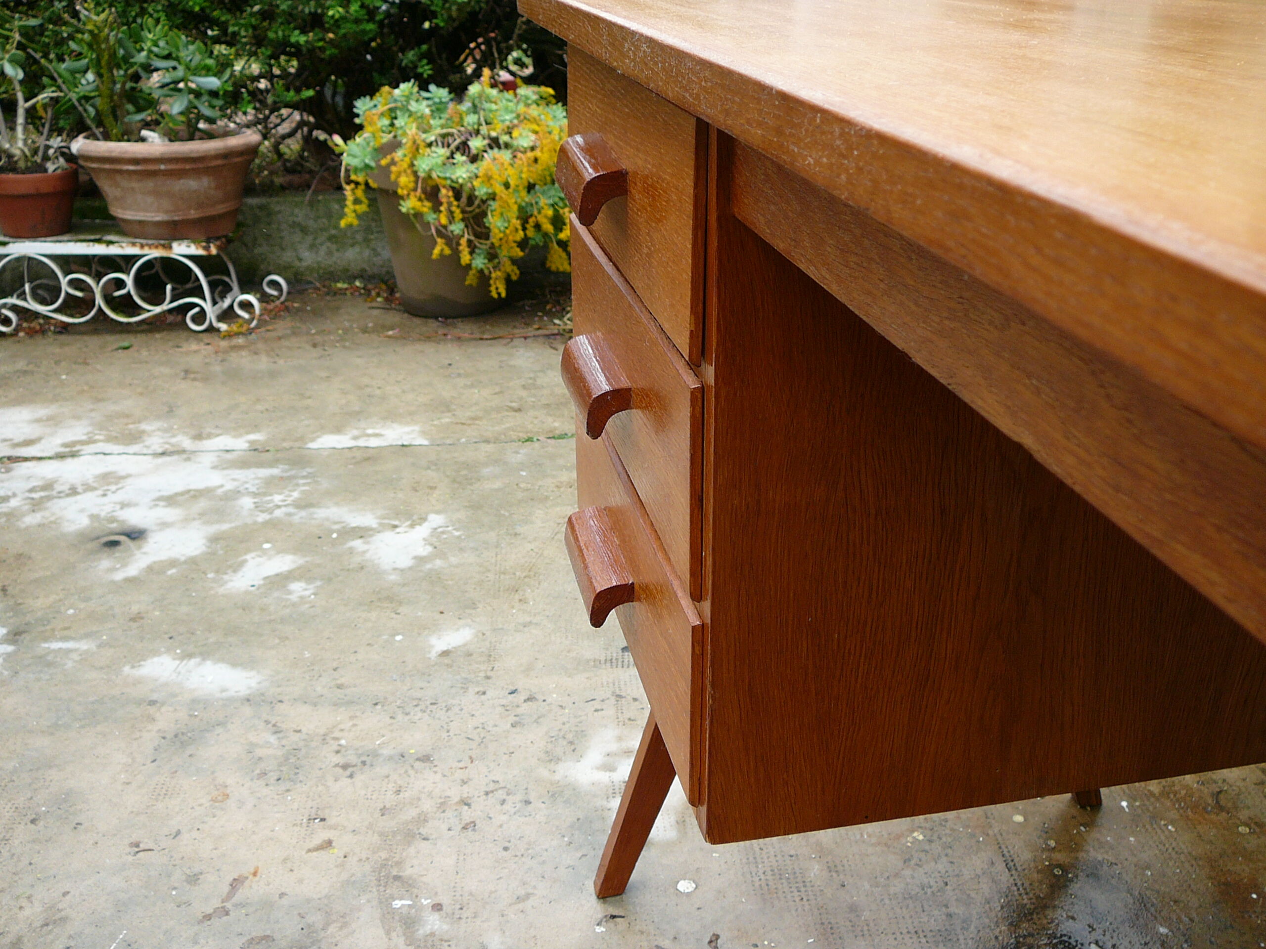 Scandinavian desk 50/60