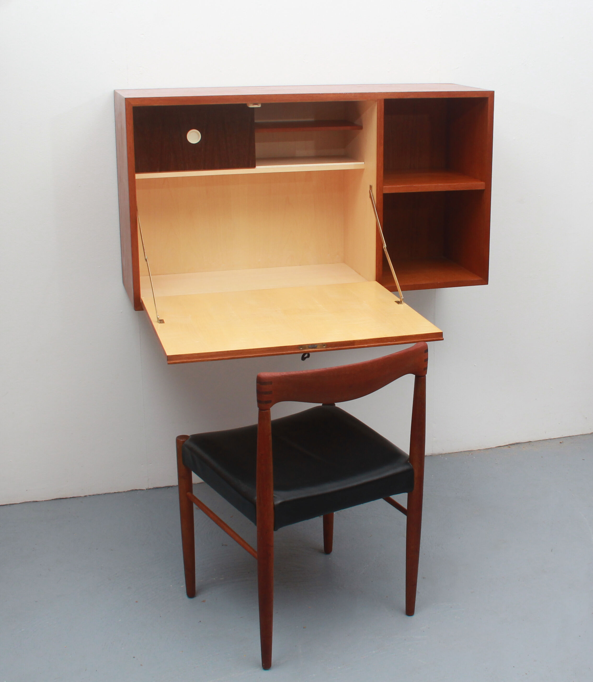 1960s floating wall secretary in teak