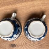 2 fine porcelain cups