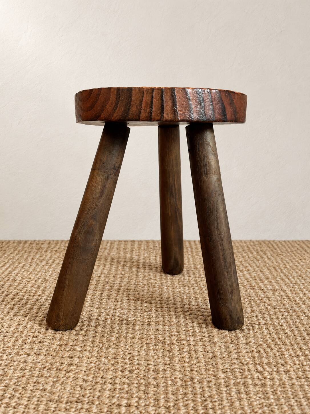 Ancien tabouret de ferme
