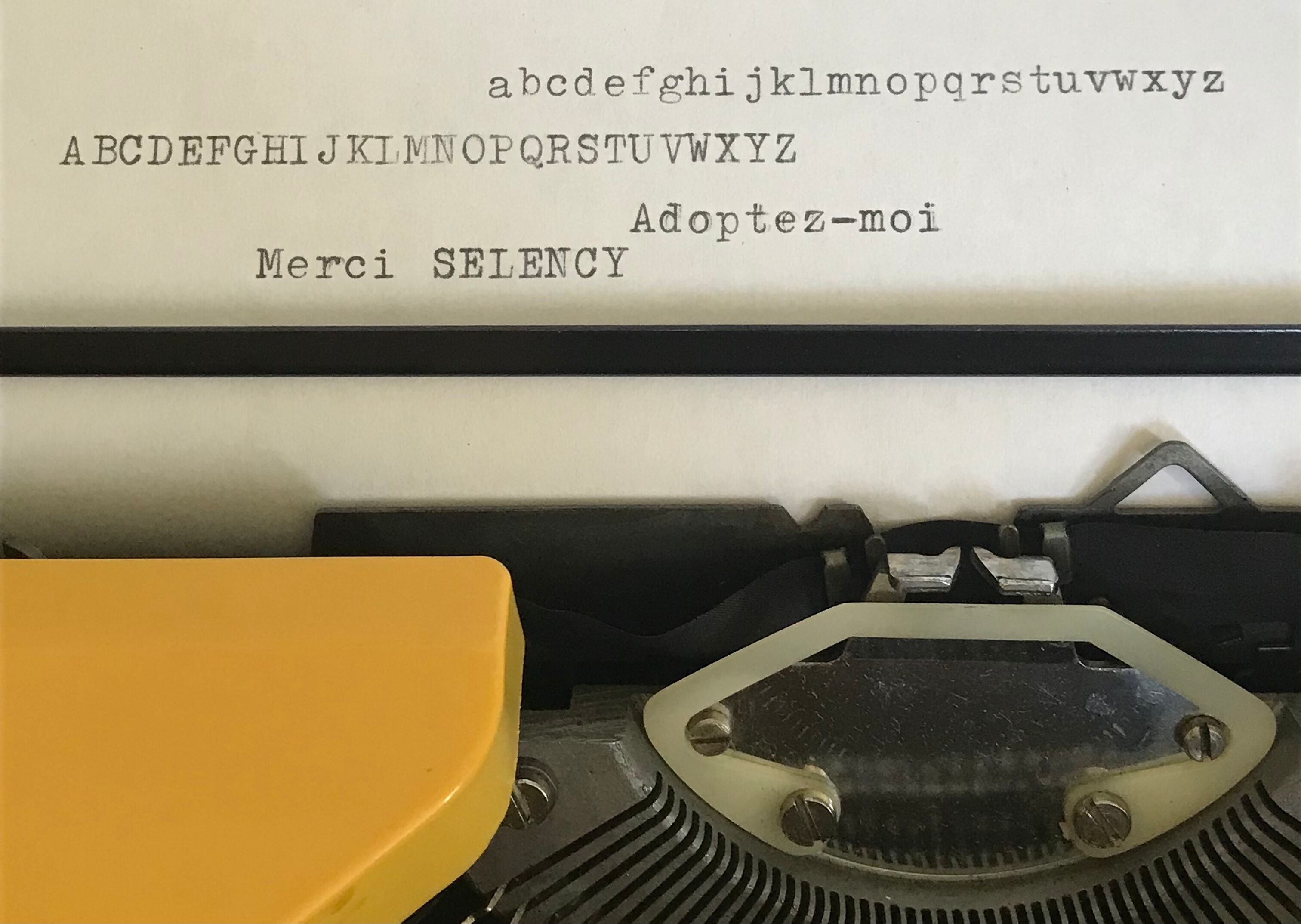 Typewriter Olympia Dactylette