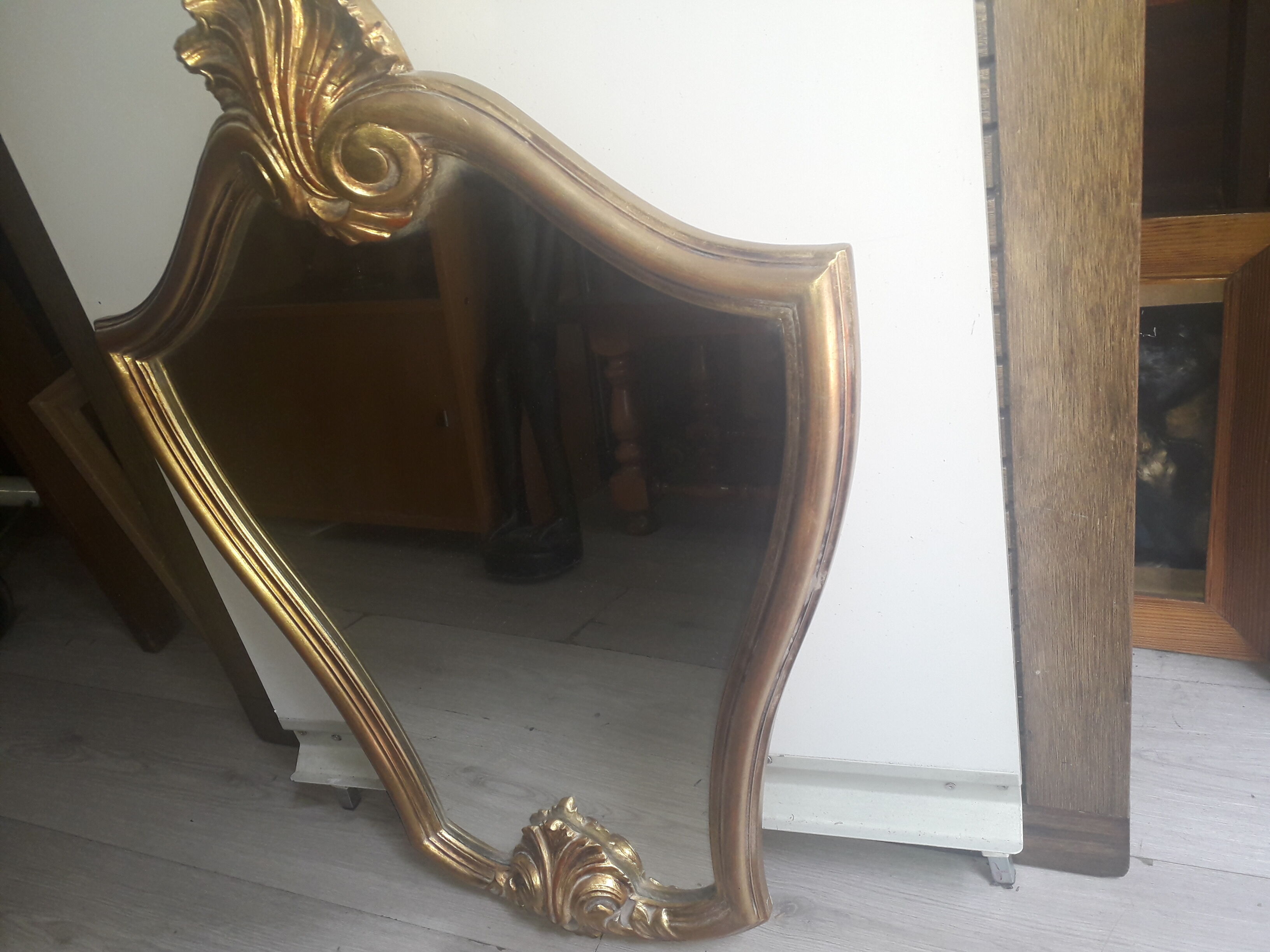 Mirror medallions