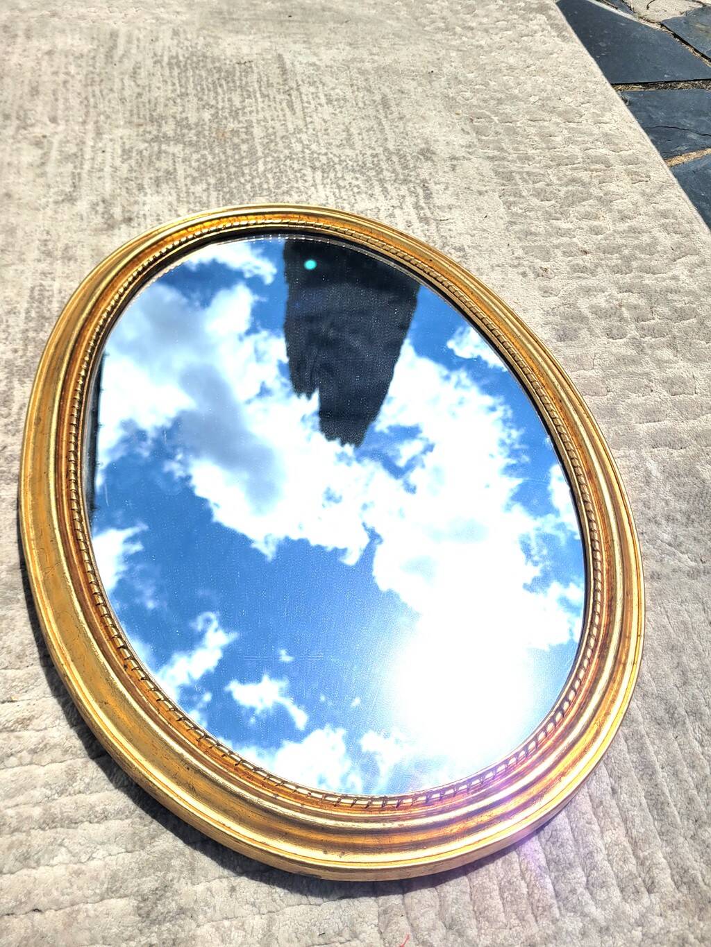 Ancien miroir ovale doré et frise 40x53cm