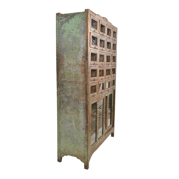 Meuble de présentation en bois à 20 placards vitrés