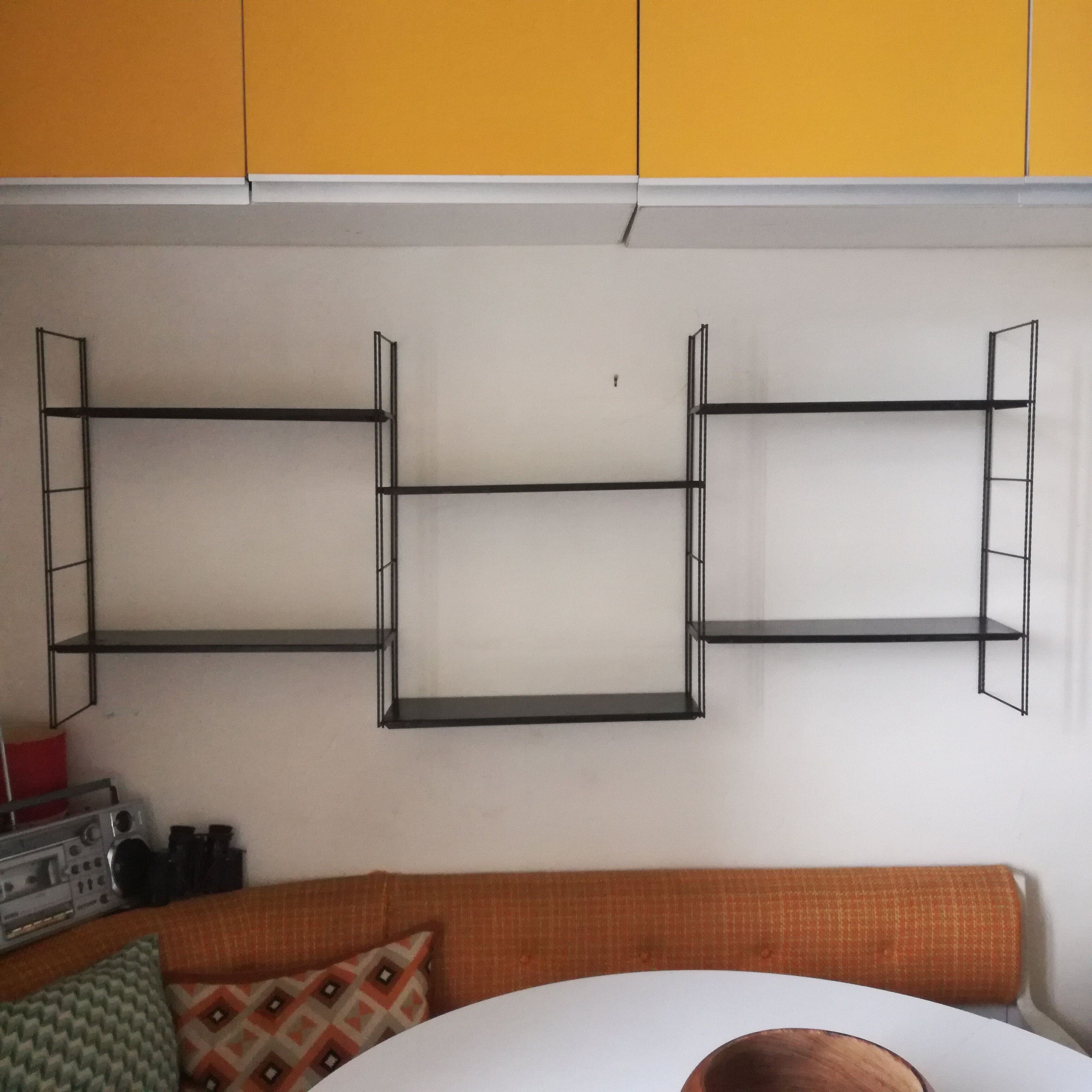 String shelf from the 1960s