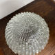 Globe en verre à décors géométriques