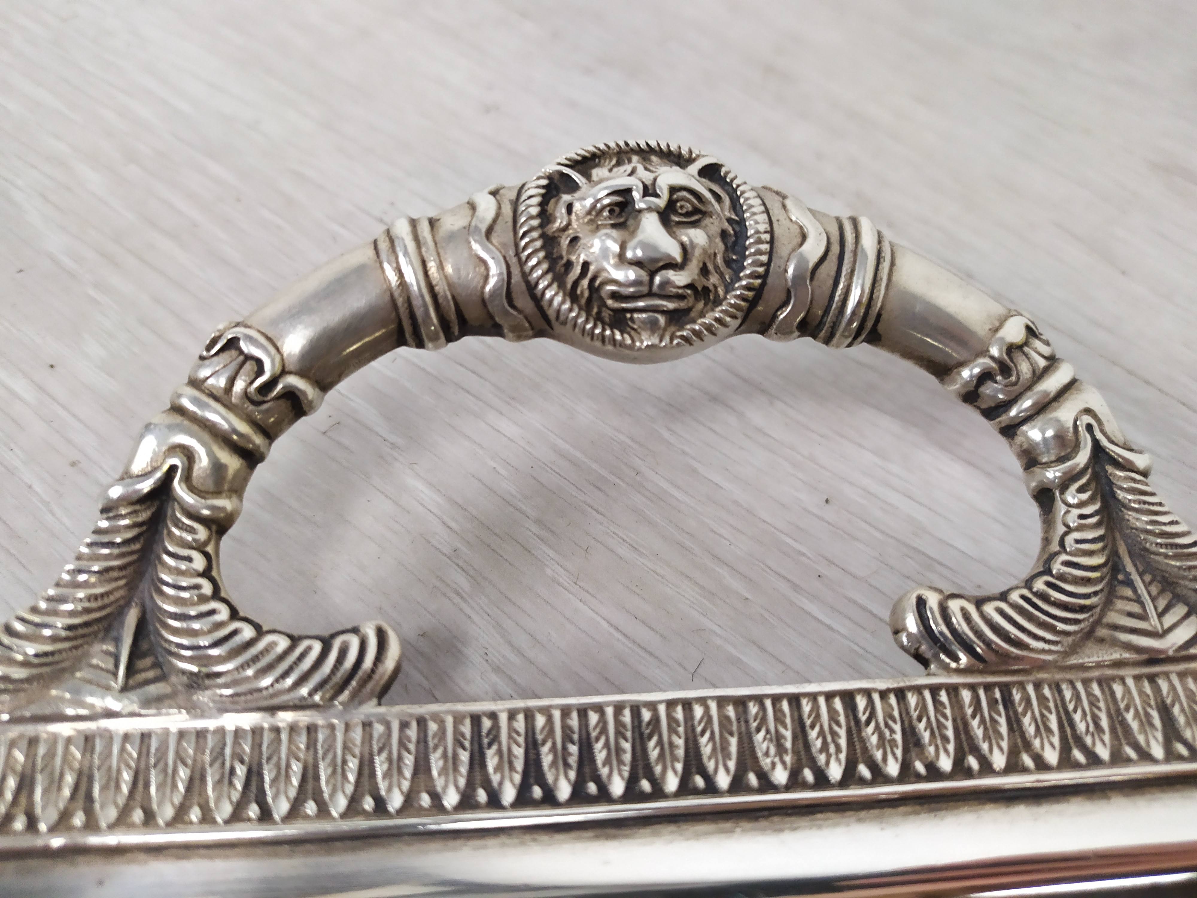 Empire silver metal top