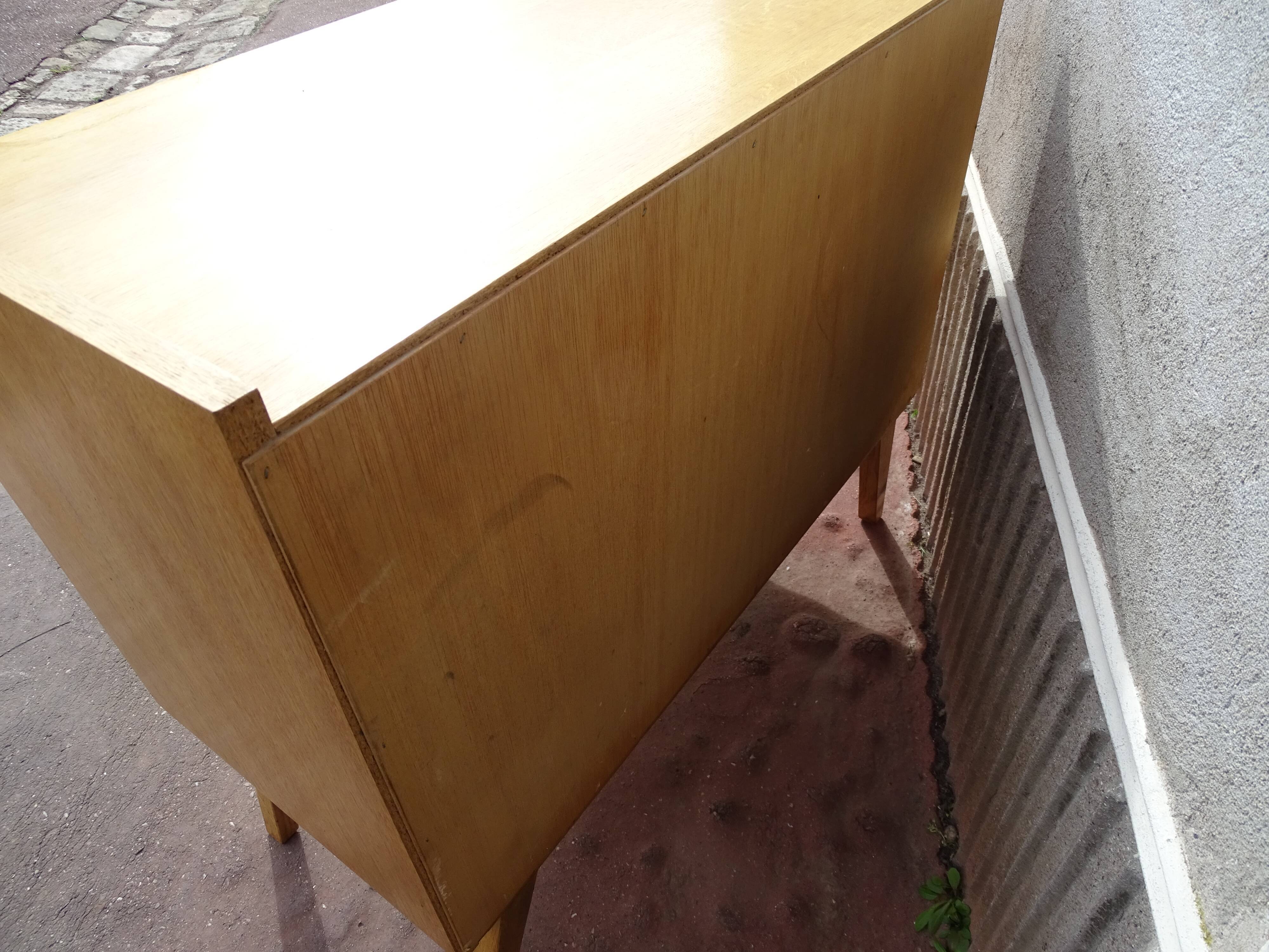 Commode trois tiroirs vintage années 60 pieds compas