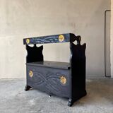 Banc-coffre vintage sculpté noir– Art populaire, début XXe