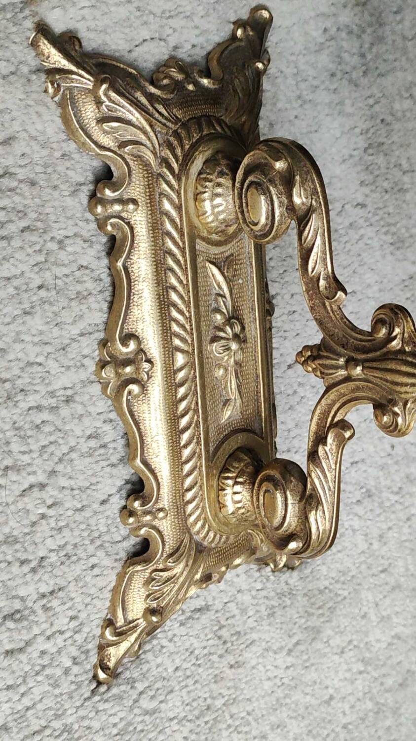 Large round psyche/tilting table mirror, louis xvi/baroque style, in polished patinated brass. 35 x 22 cm