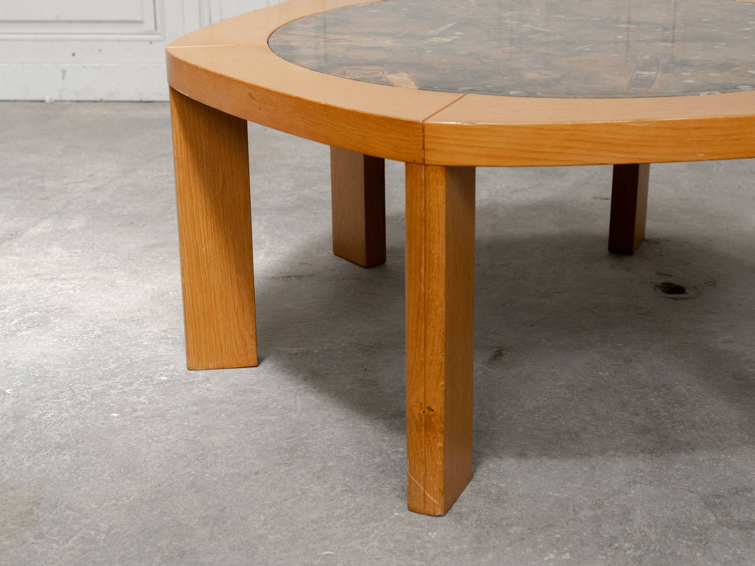 Table basse hexagonale en céramique plateau marbre