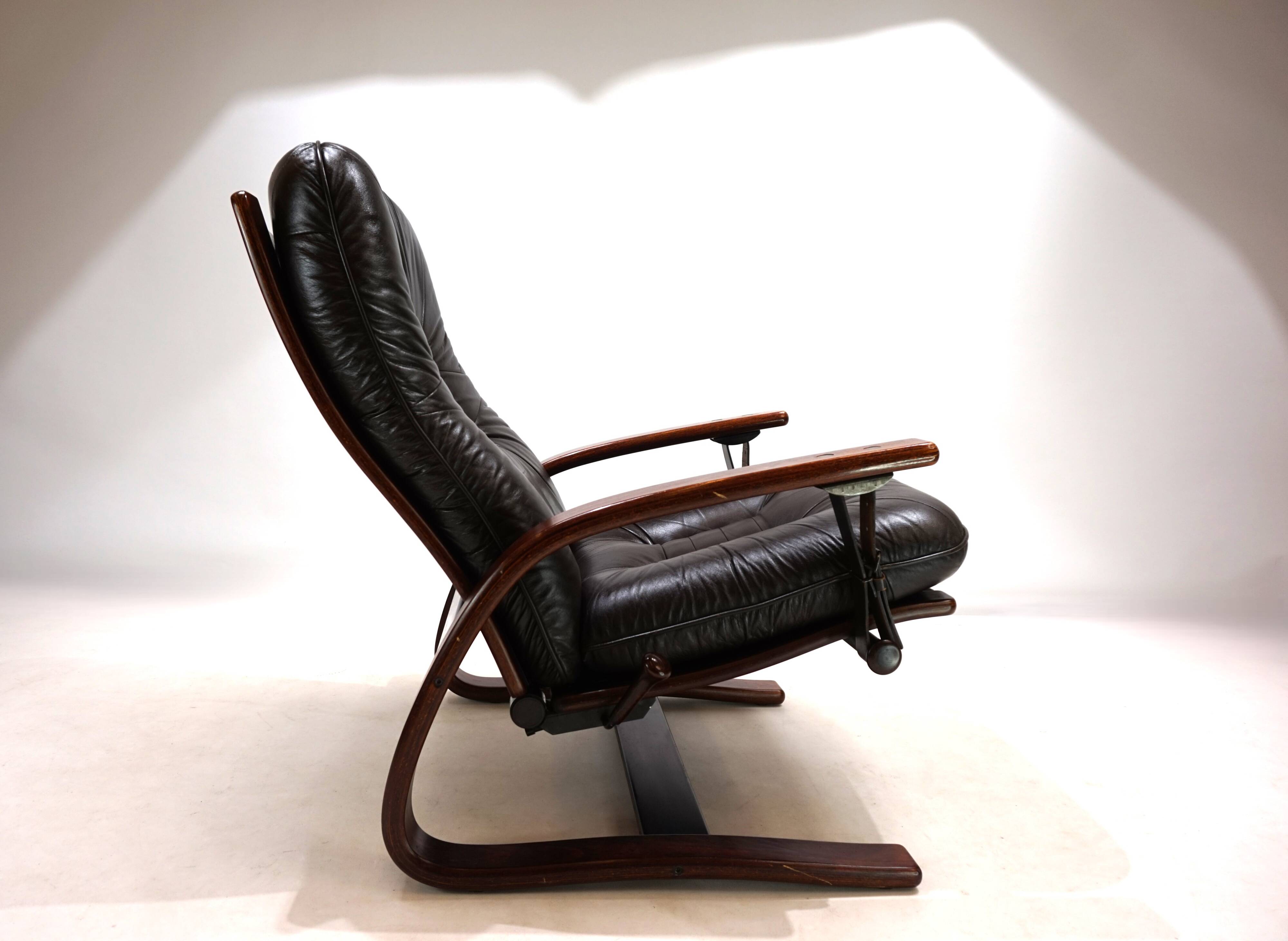 Westnofa The Panter leather lounge chair by Arnt Lande, 1970s