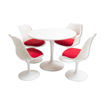 Set of Eero Saarinen dining