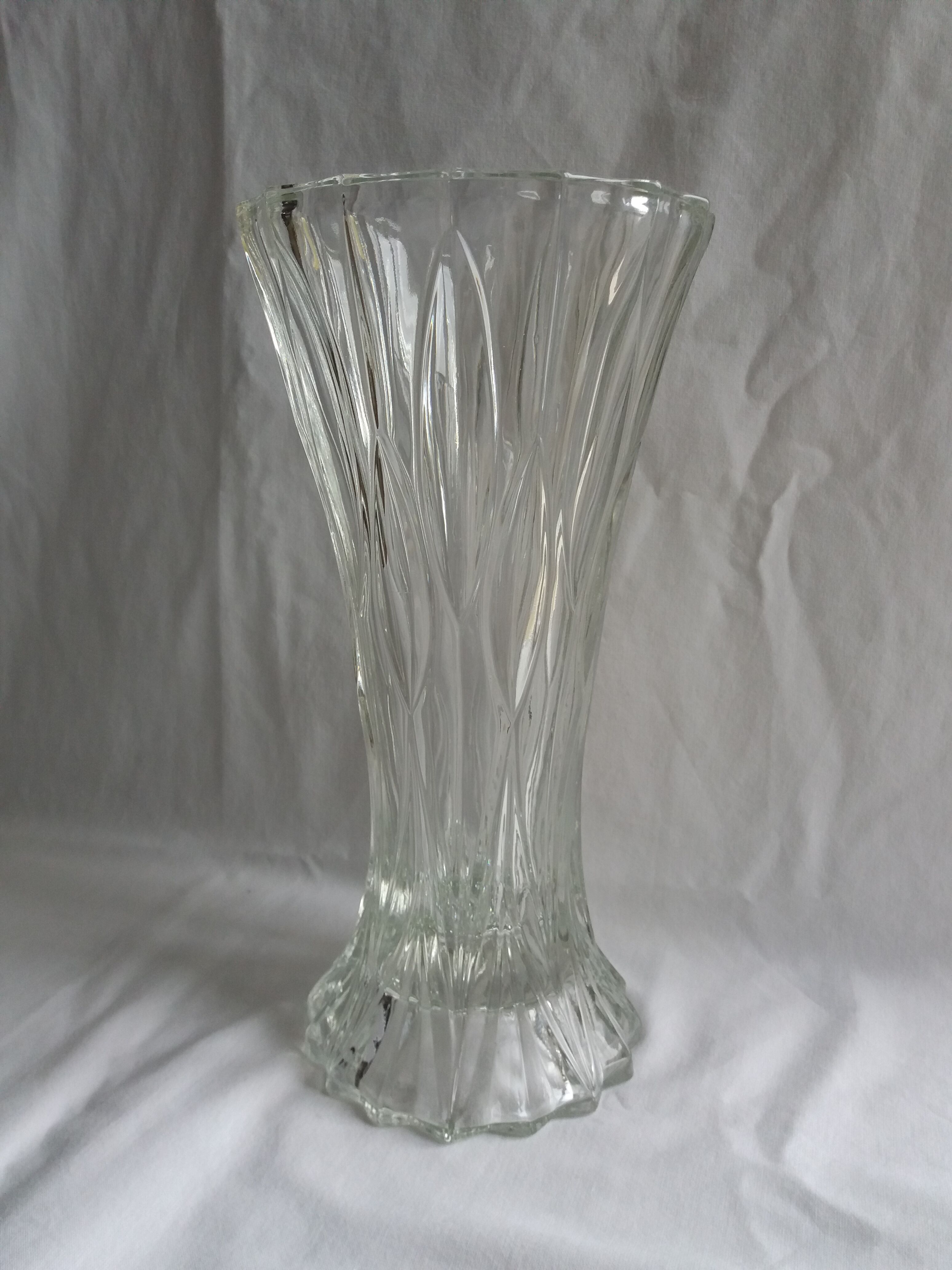 VMC Reims glass vase