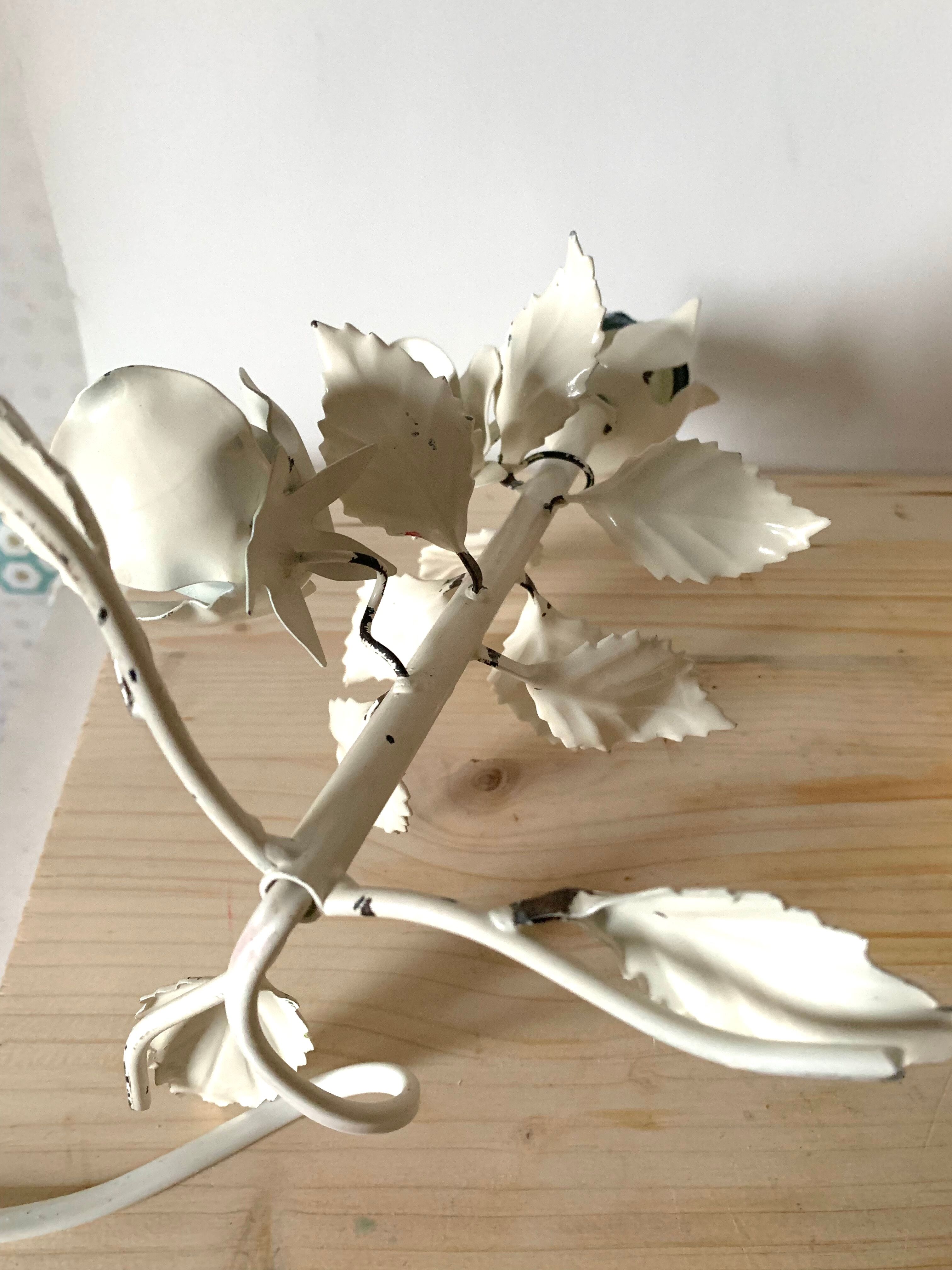 Vintage white flower lamp