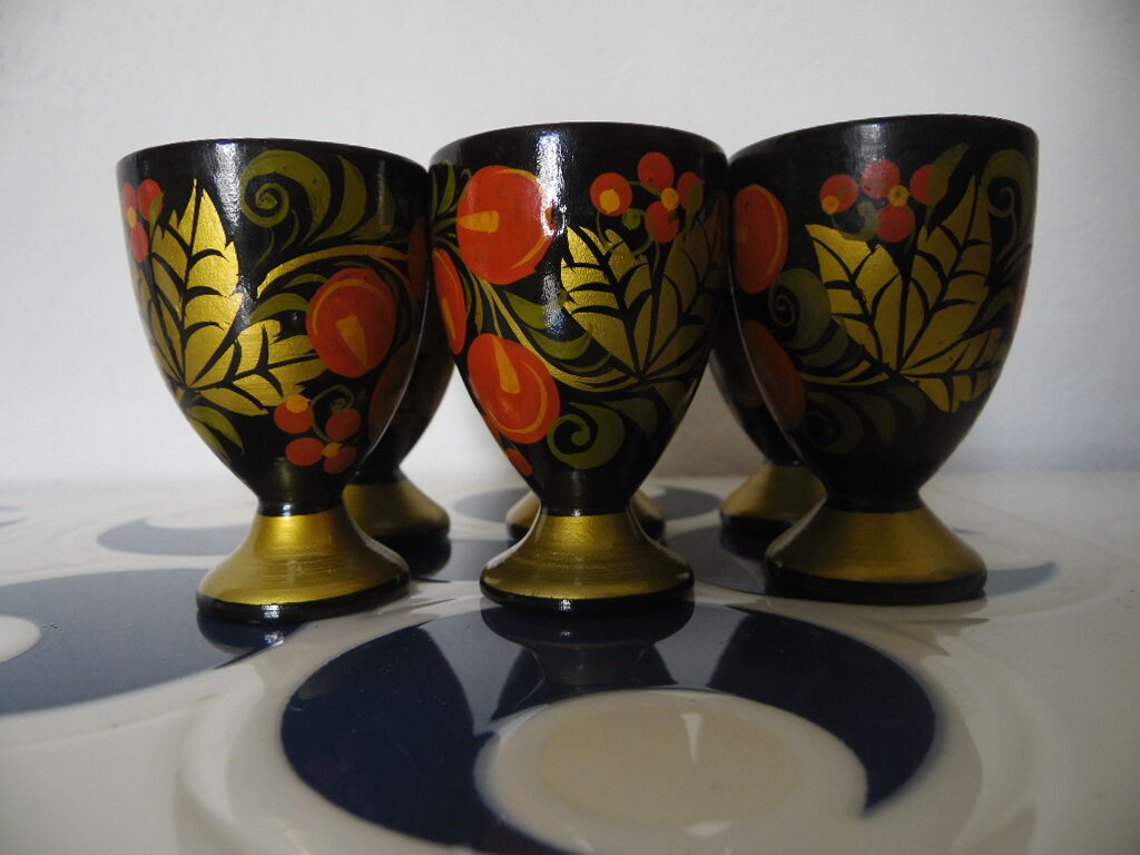 6 Wooden coquetiers Khokhloma