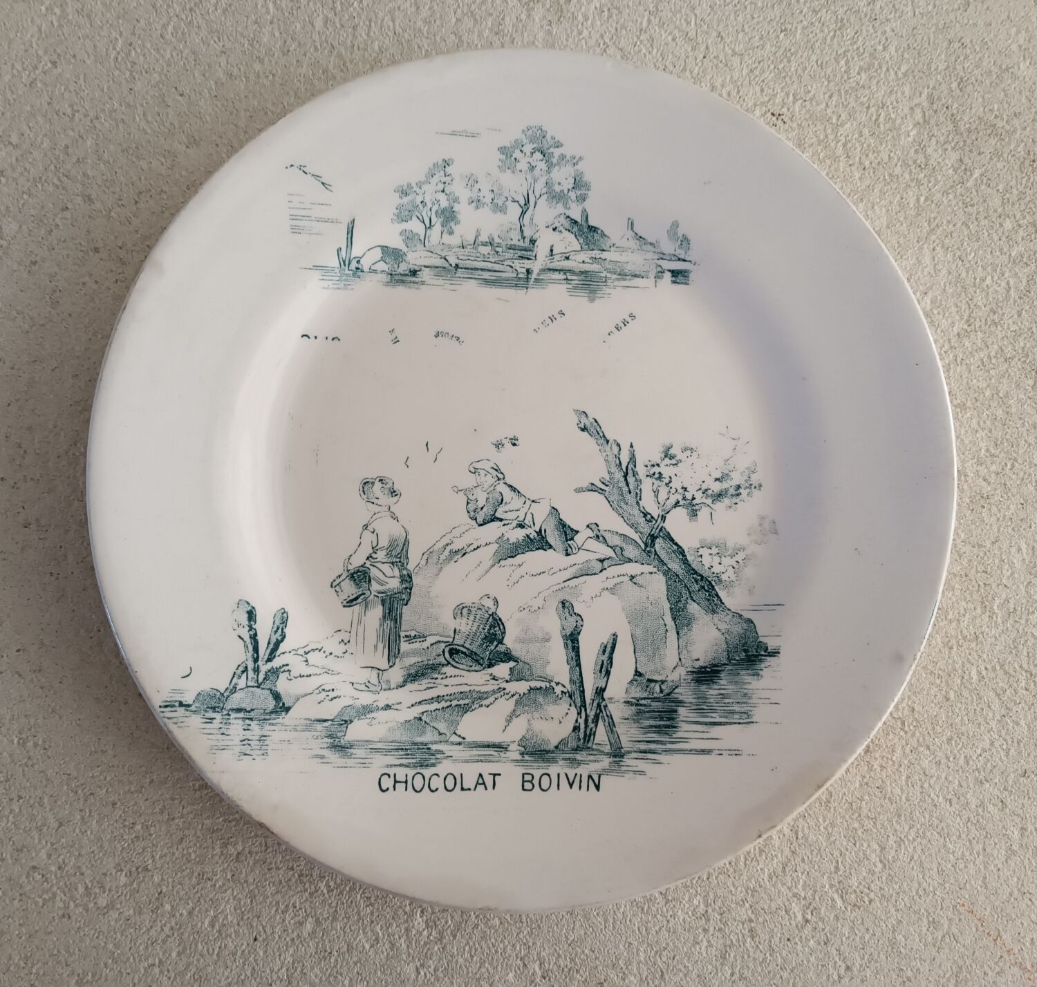 2 mismatched plates Creil-Montereau, Saint Amand