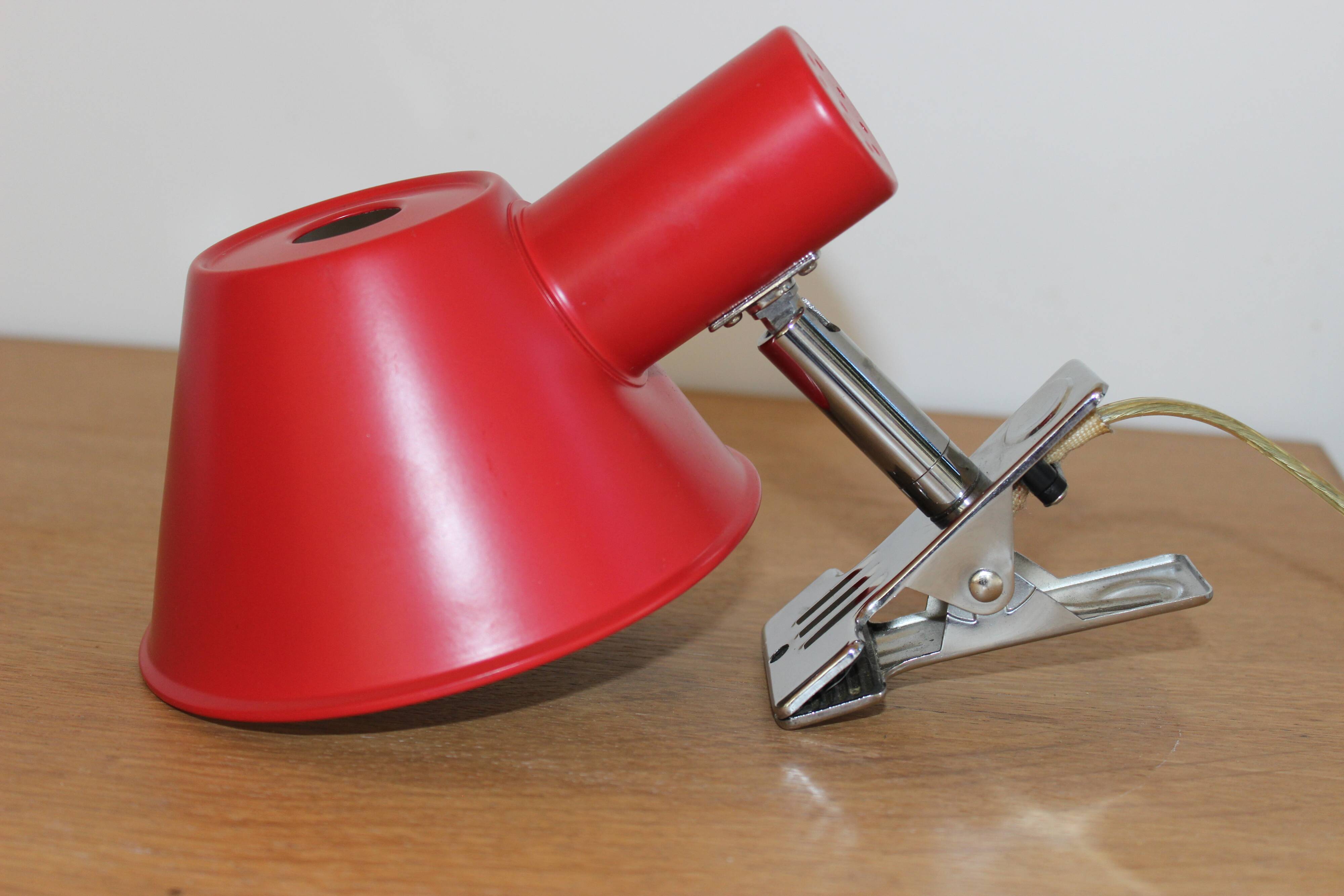 Adjustable clamp spotlight in red lacquered metal - vintage design