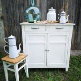 White parisian buffet