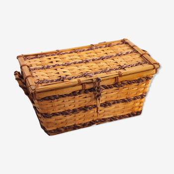 Vintage braided rattan box