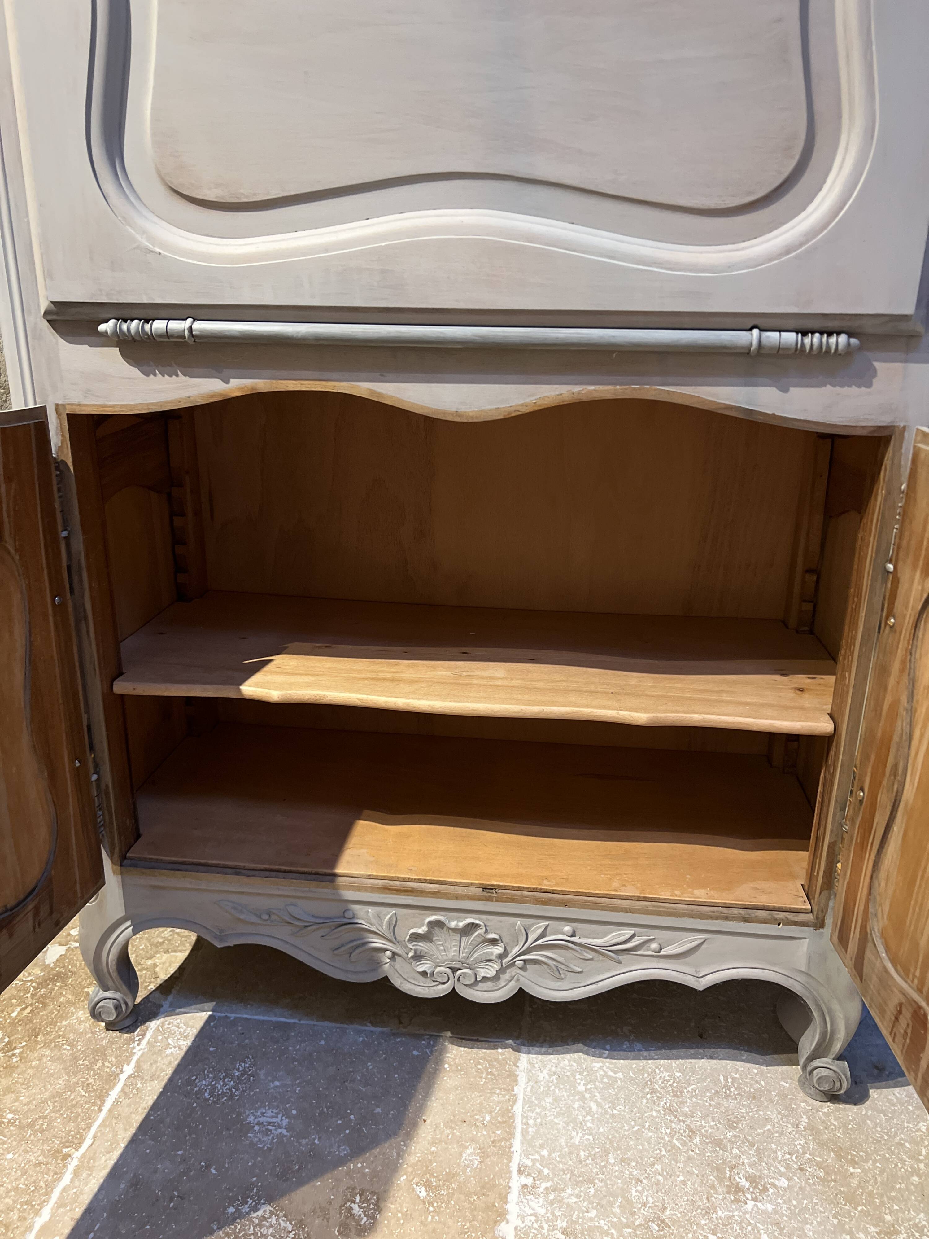 Magnificent Provençal secretary storage furniture made of solid wood with olives.