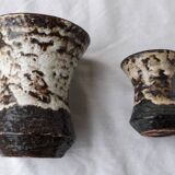 2 stoneware vases