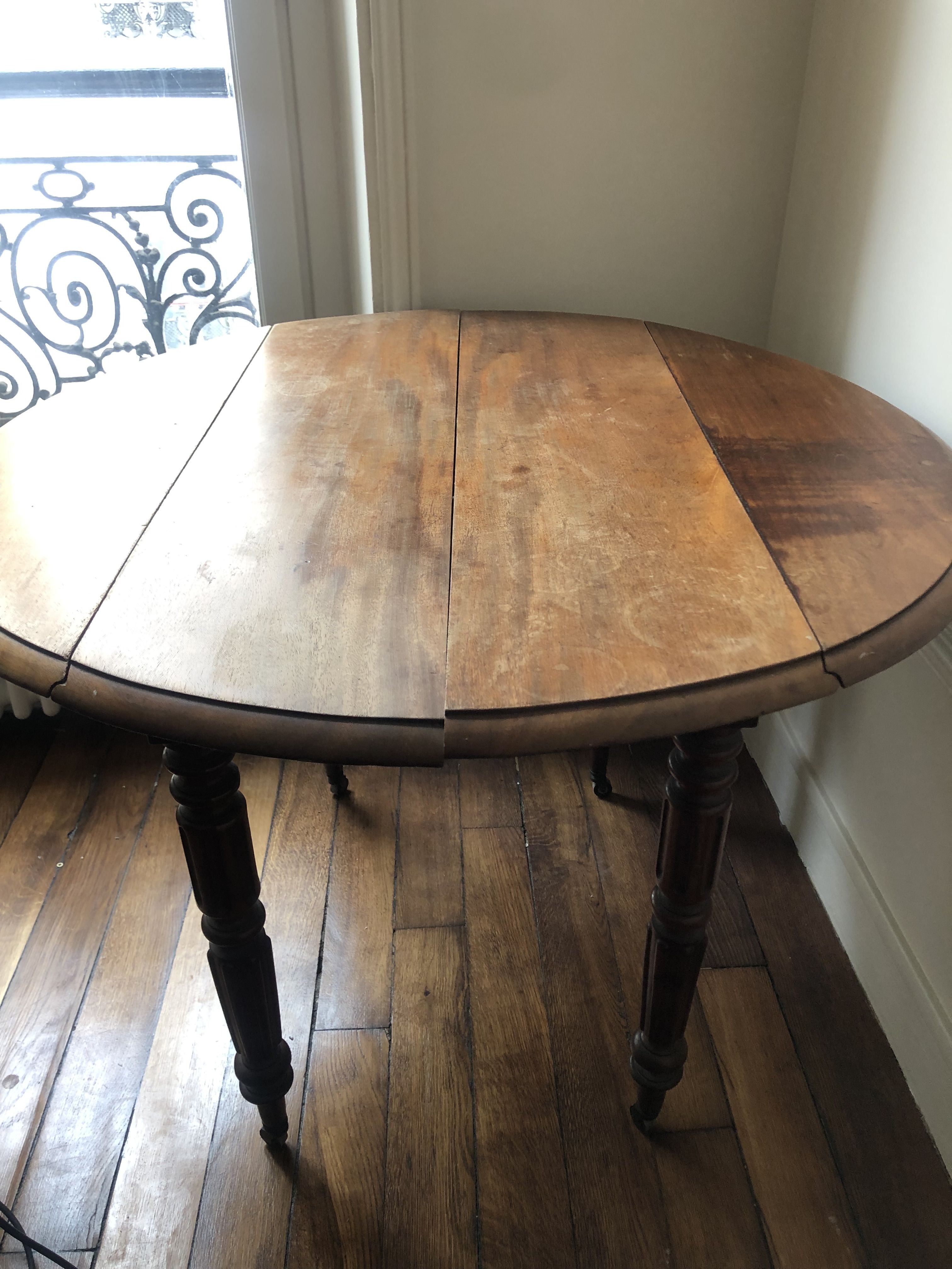 Table ronde ancienne | Selency