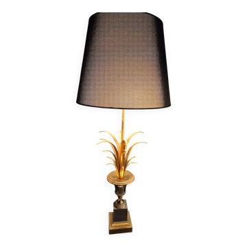 Pineapple lamp