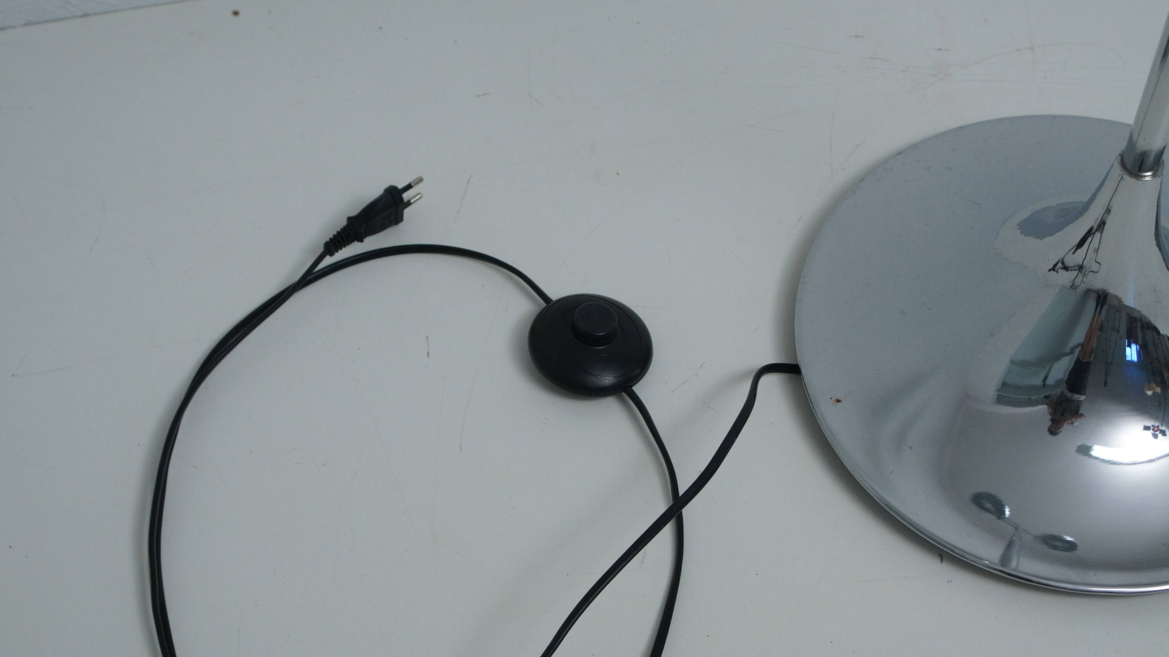 Chrome floor lamp 3 globes