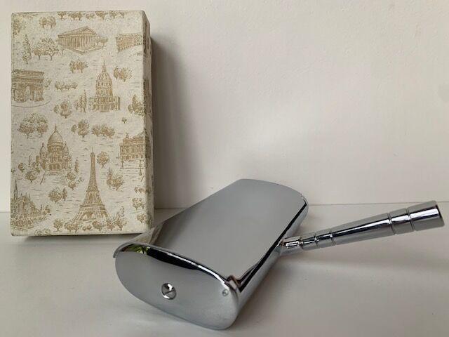 Stainless steel table crumb pickup