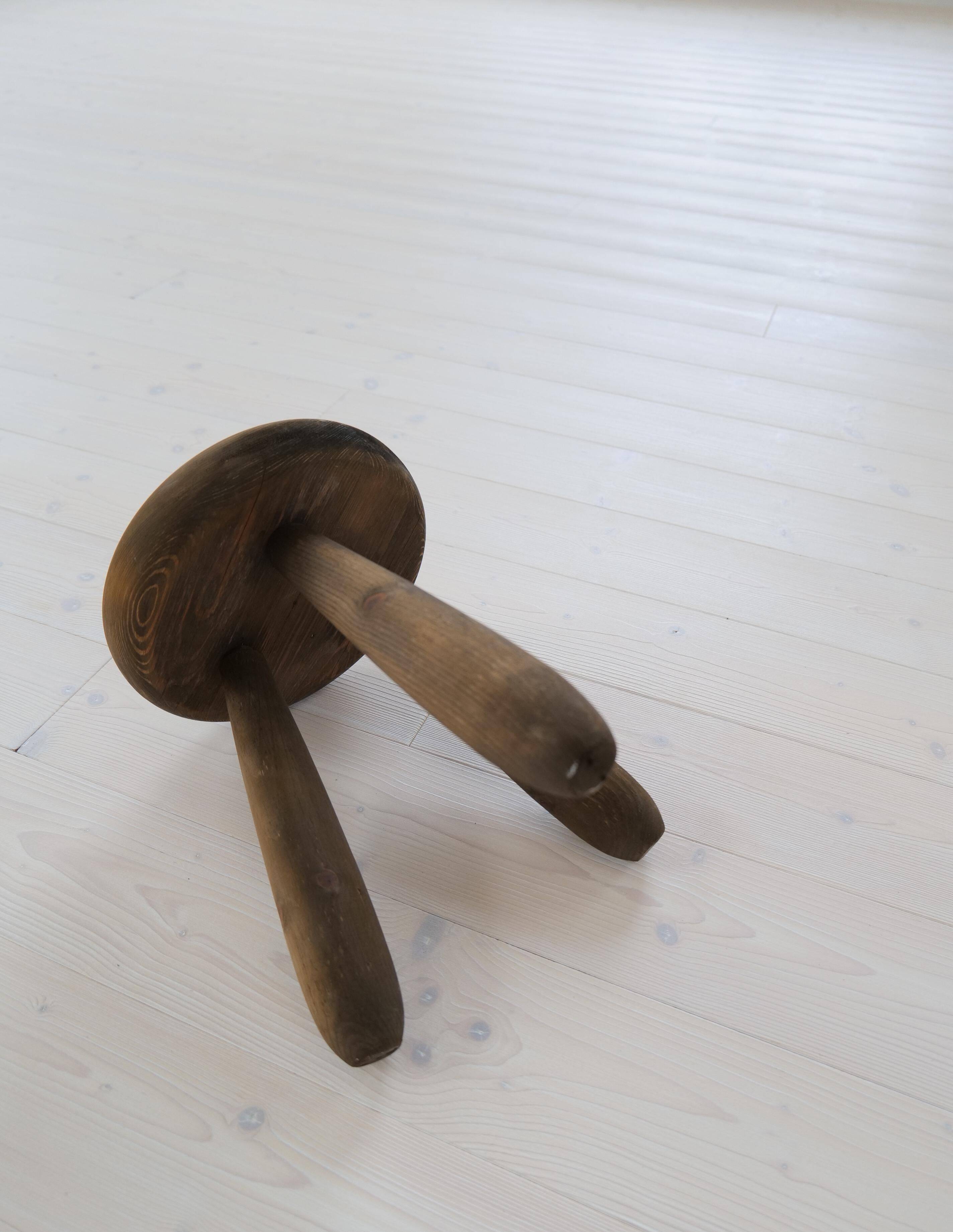 Sculptural stool in stained pine, attributed to Ingvar Hildingsson, Sweden 1970.