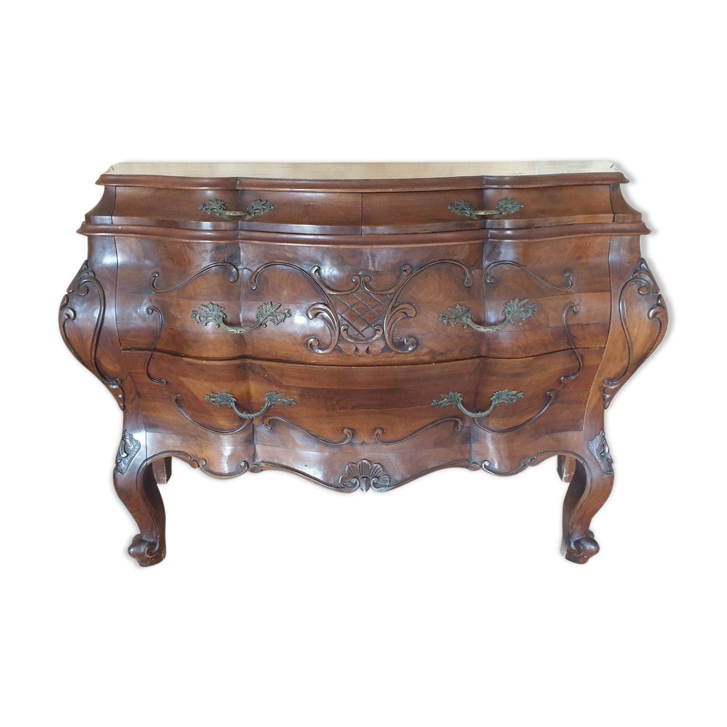 Louis XV-style commodity