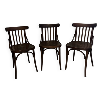Set of 3 vintage wooden bistro chairs from around 1950.