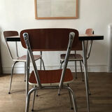 Table en formica and 3 chairs