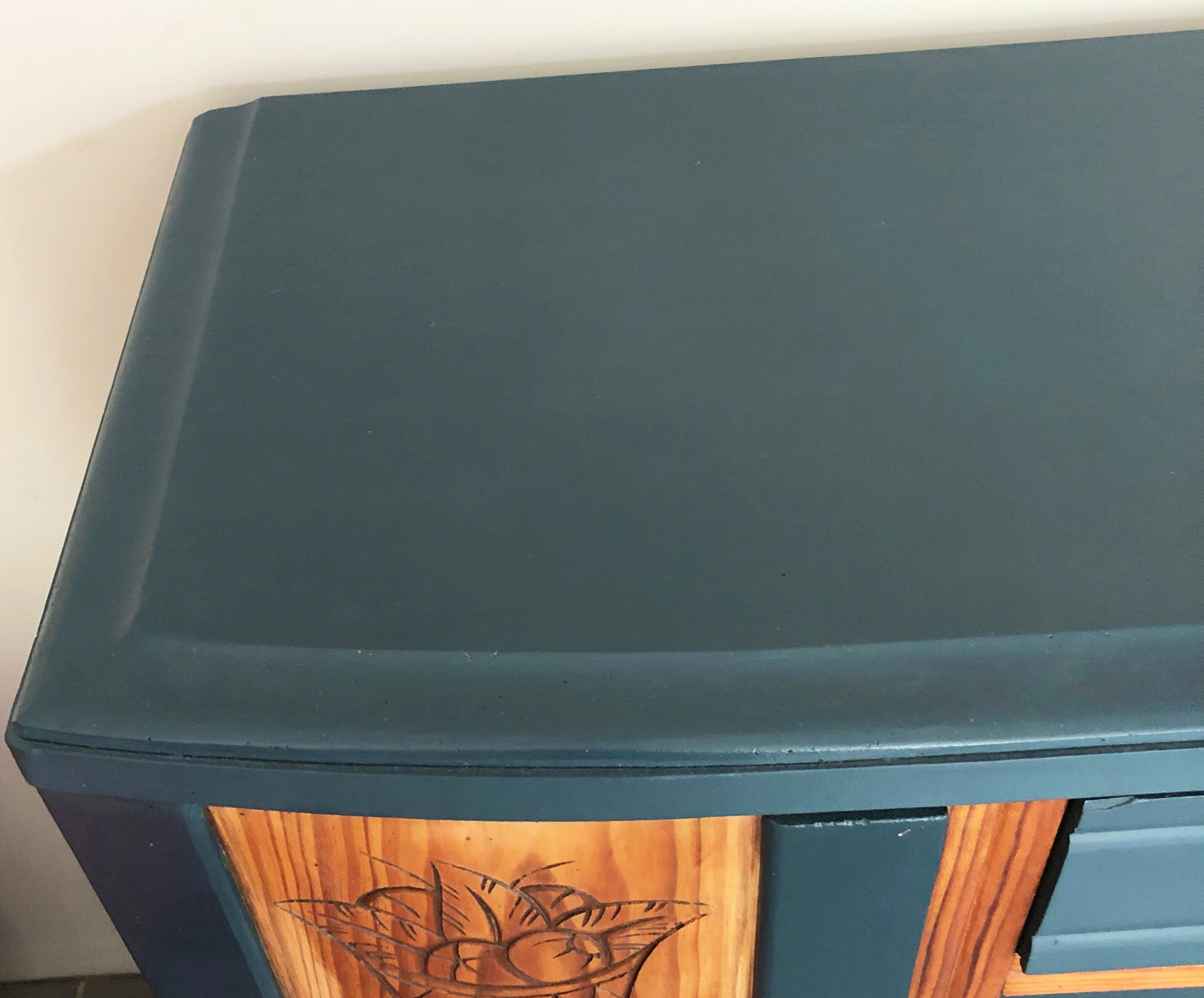 Buffet art deco revamped