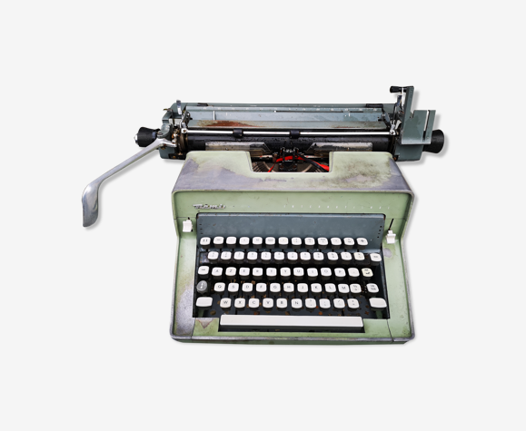 Machine à écrire Remington International