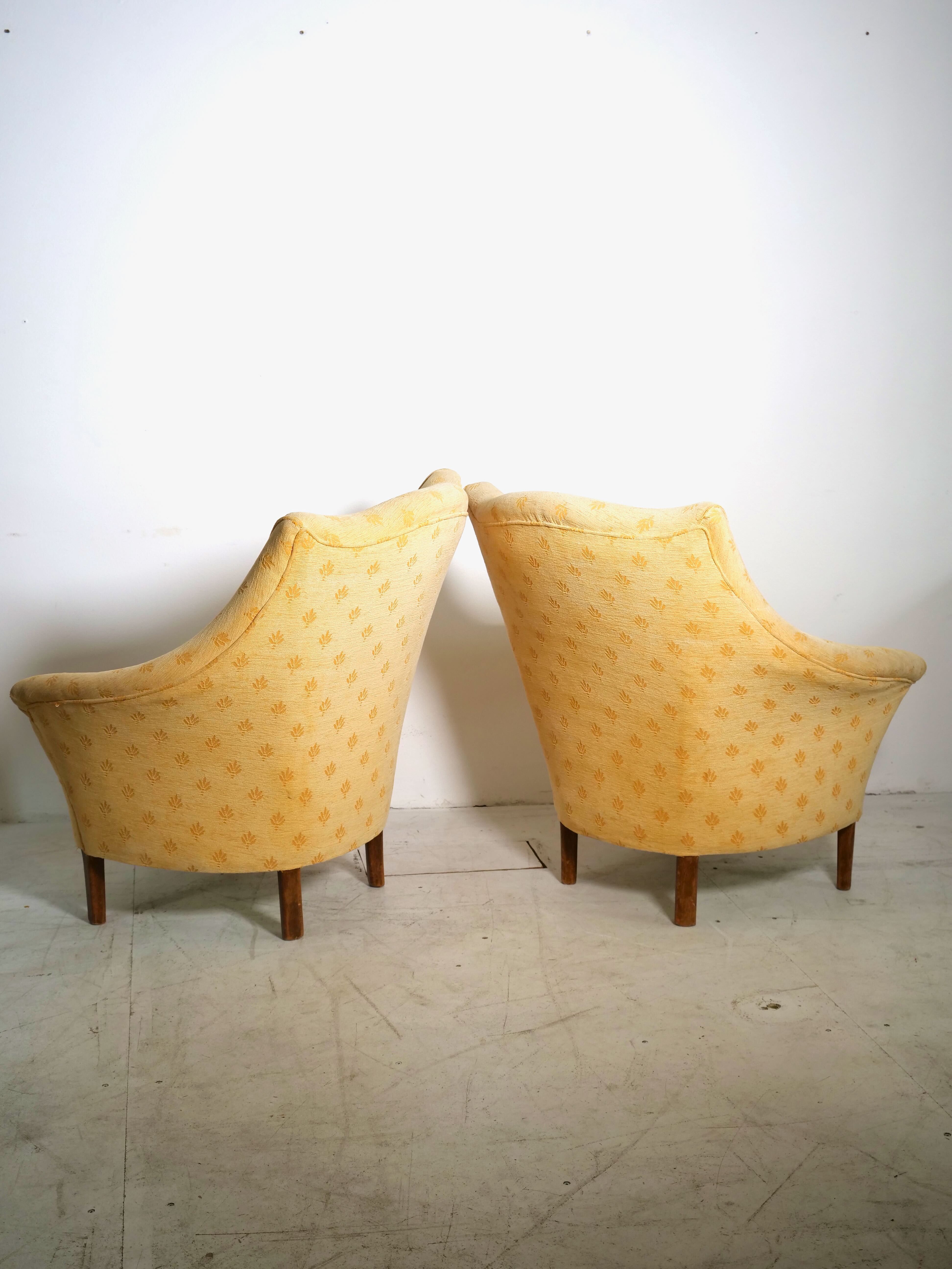 Pair of yellow vintage armchairs