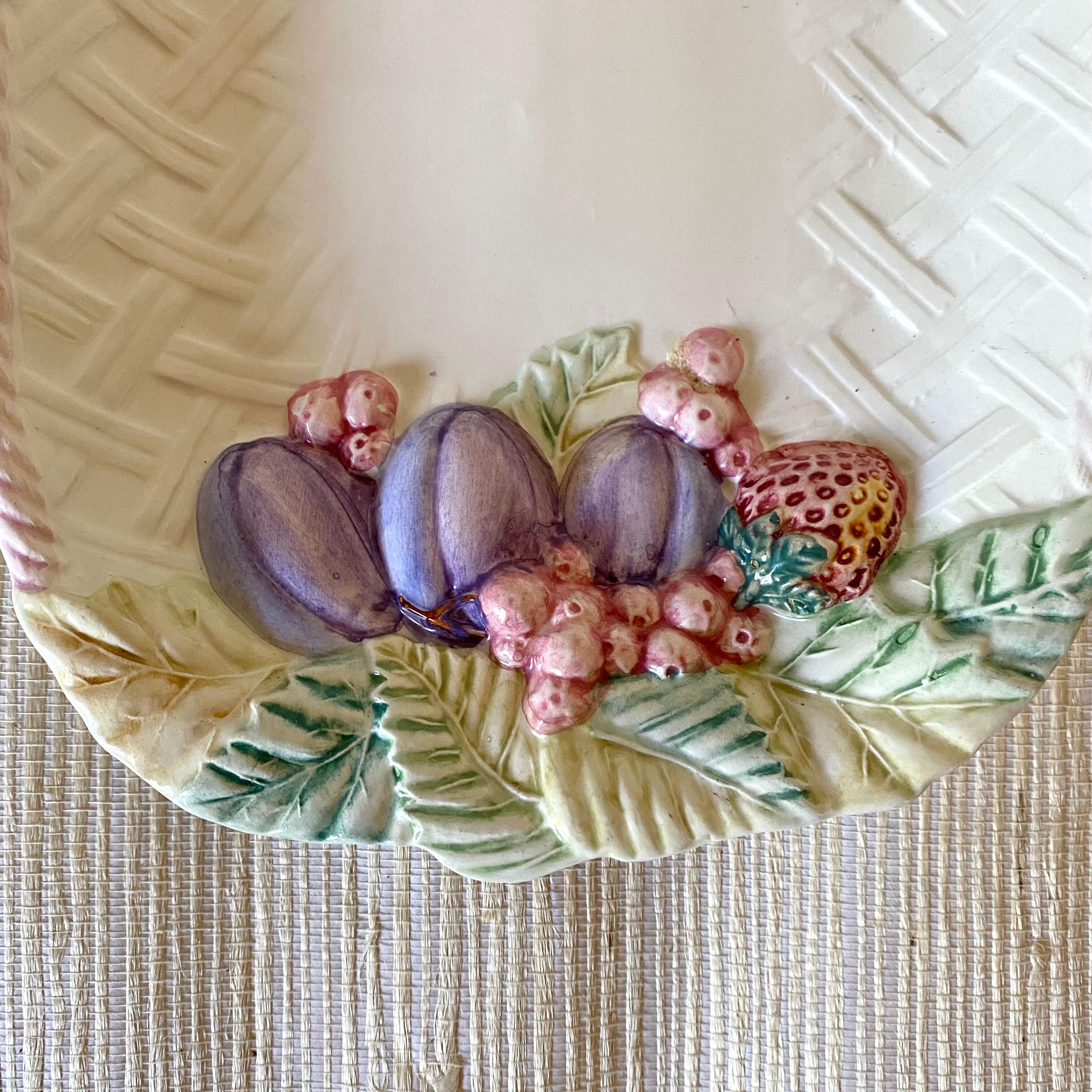 Long dish in fruit barbotine