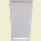 Small Parisian buffet in painted wood.