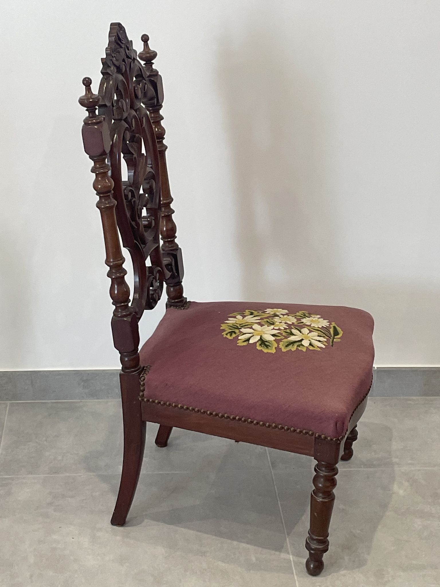 Chaise de nourrice Napoléon III, bois noirci et canevas