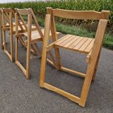Set of 4 vintage folding chairs