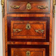 Elegant Louis XVI style chest of drawers, late 19th century