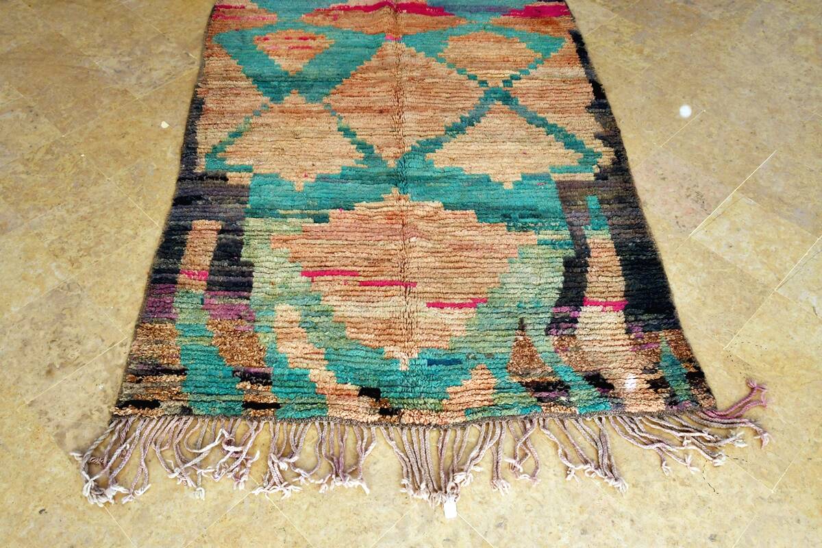 Moroccan Berber Boujaad Rug 210 cm x 158 cm