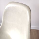 Vintage set of 4 fiberglass dining chairs by Eames – Herman Miller